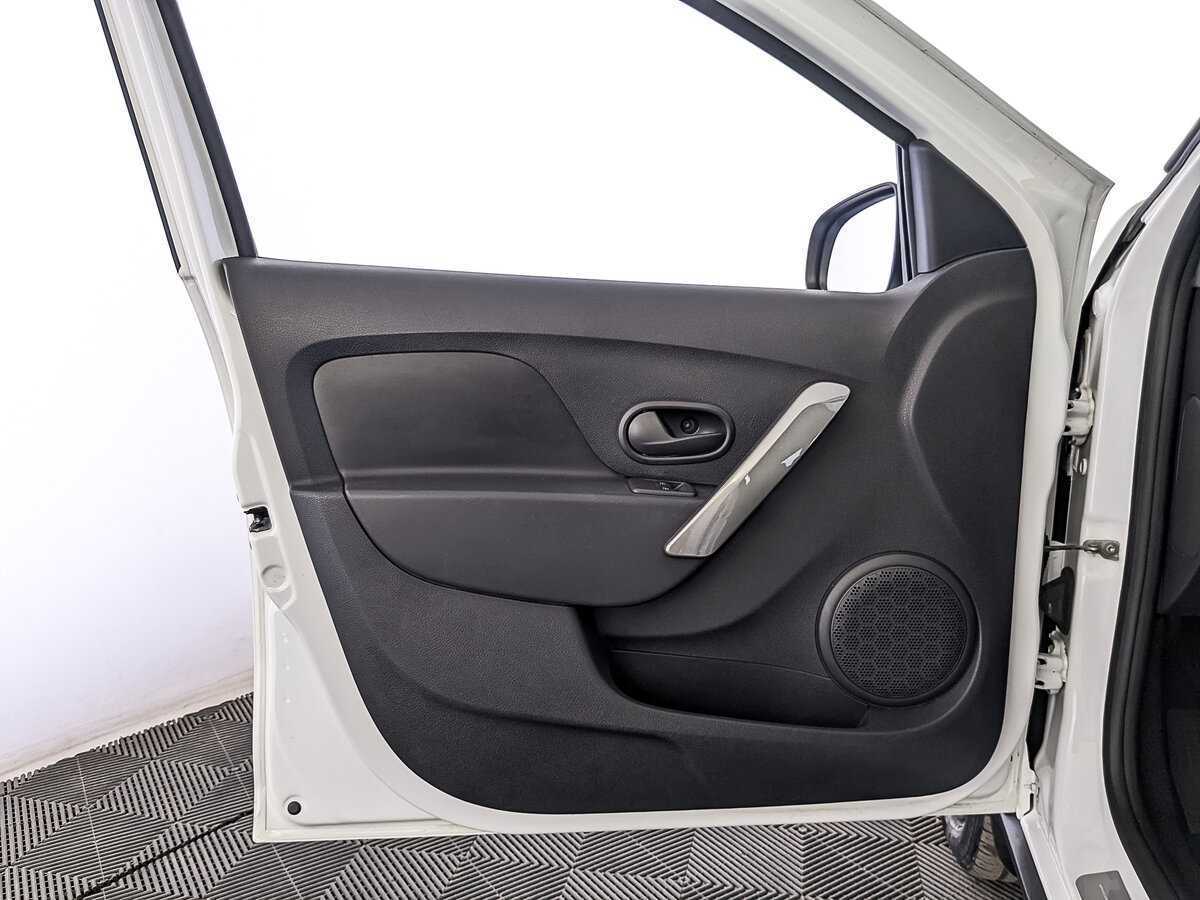 Renault Sandero 2022 года с пробегом. Фото: #17