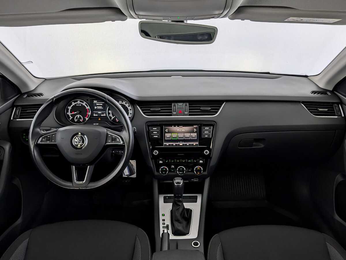 Skoda Octavia 2018 года с пробегом. Фото: #13