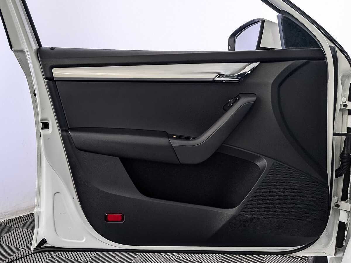 Skoda Octavia 2019 года с пробегом. Фото: #17