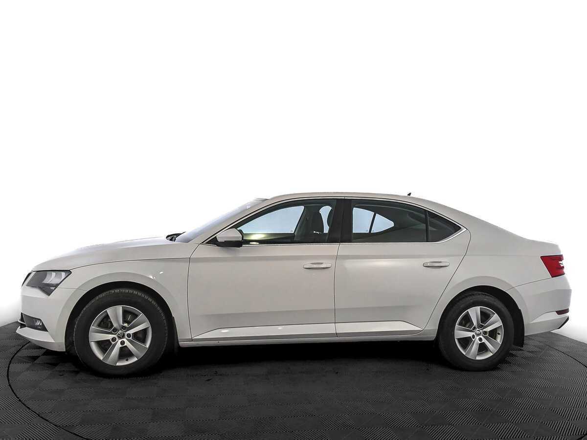 Skoda Superb 2017 года с пробегом. Фото: #7