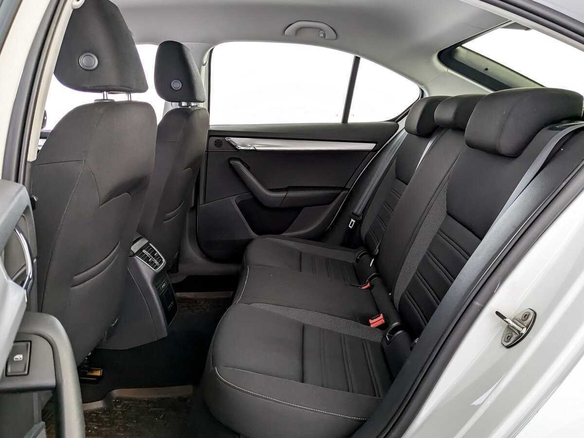 Skoda Octavia 2019 года с пробегом. Фото: #10