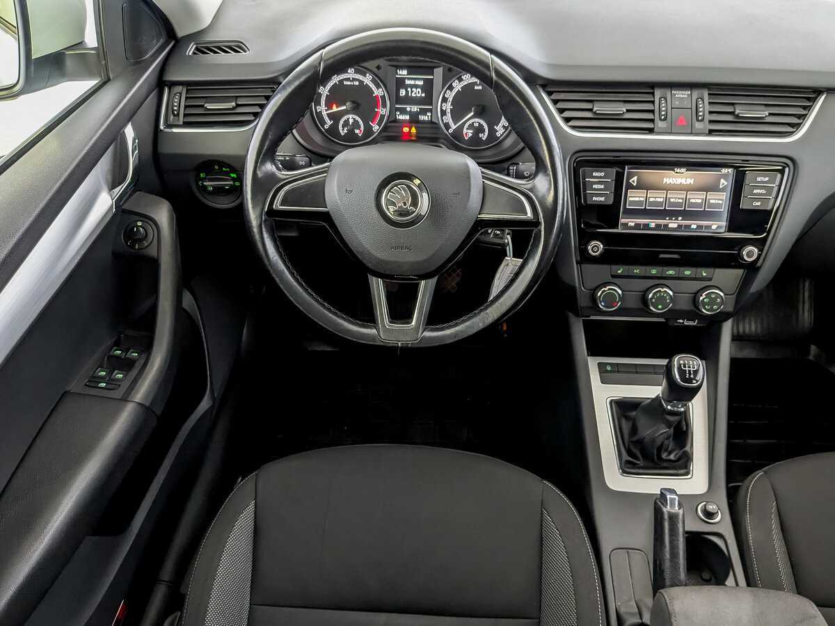 Skoda Octavia 2019 года с пробегом. Фото: #22