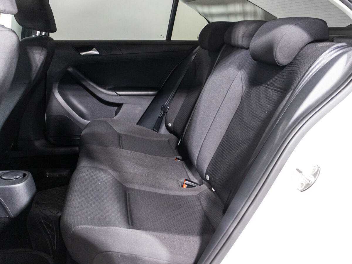 Volkswagen Jetta 2015 года с пробегом. Фото: #9