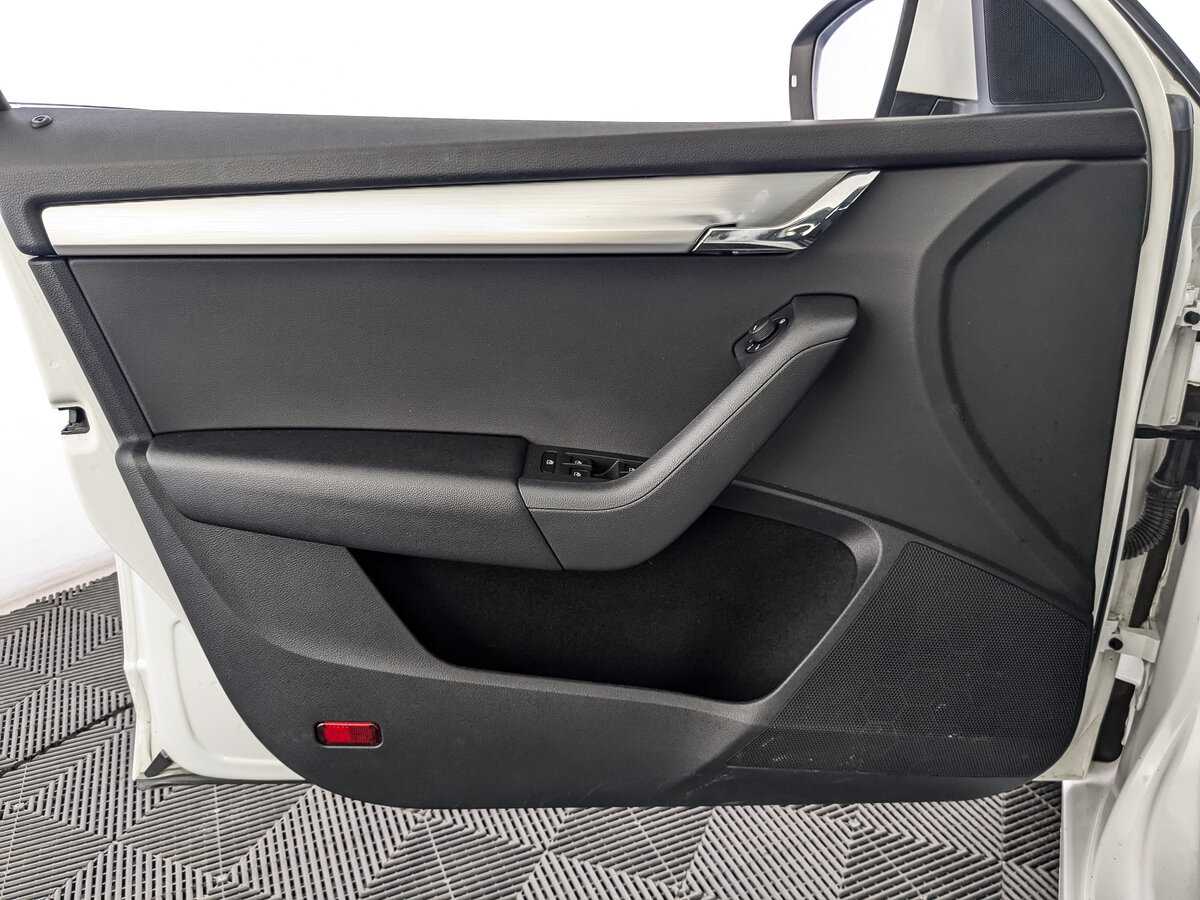 Skoda Octavia 2019 года с пробегом. Фото: #18
