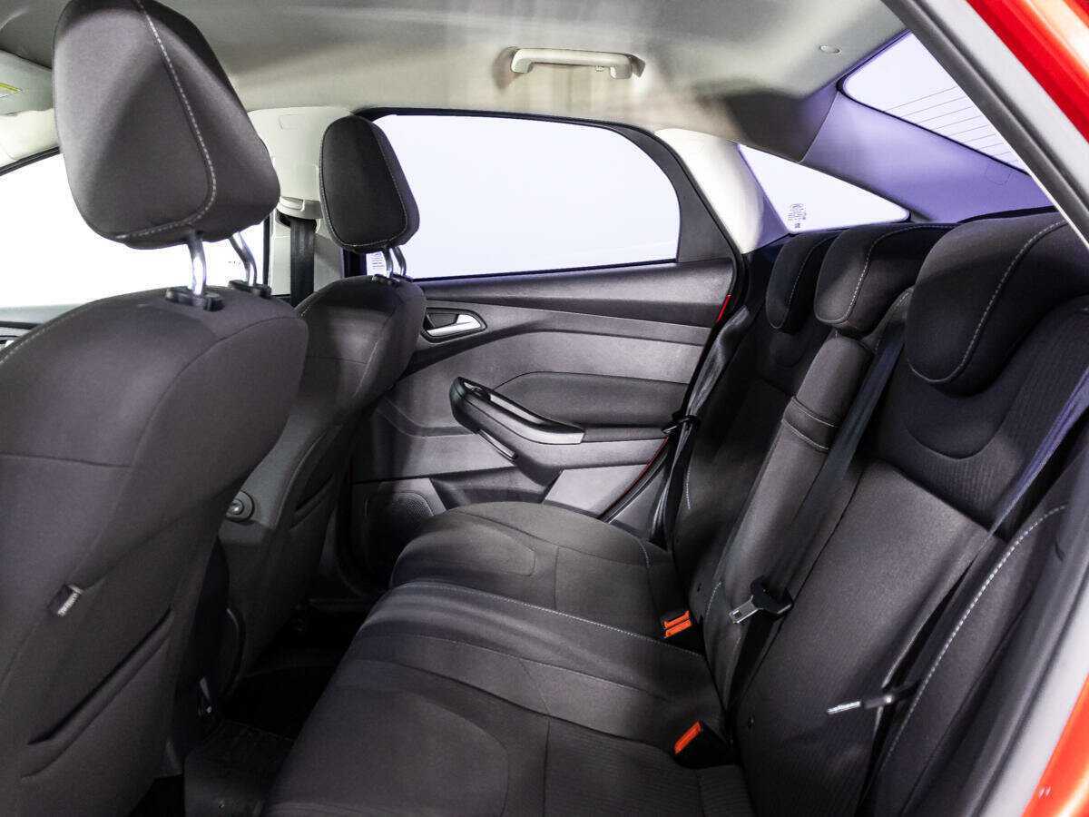 Ford Focus 2013 года с пробегом. Фото: #9