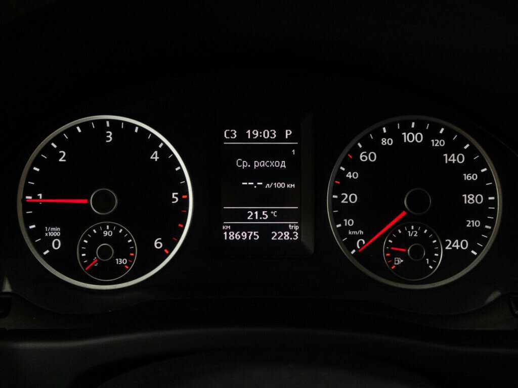 Volkswagen Tiguan 2012 года с пробегом. Фото: #11