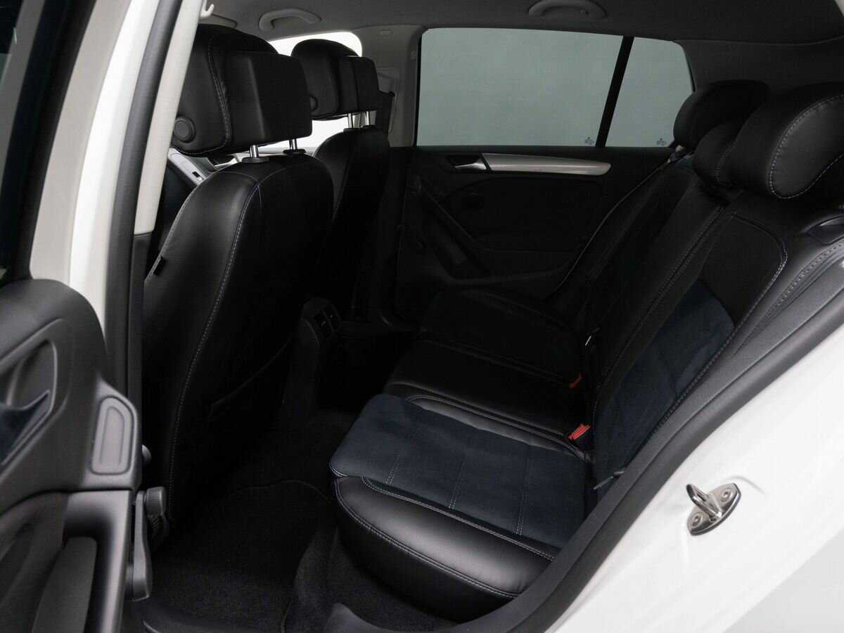 Volkswagen Golf 2012 года с пробегом. Фото: #8