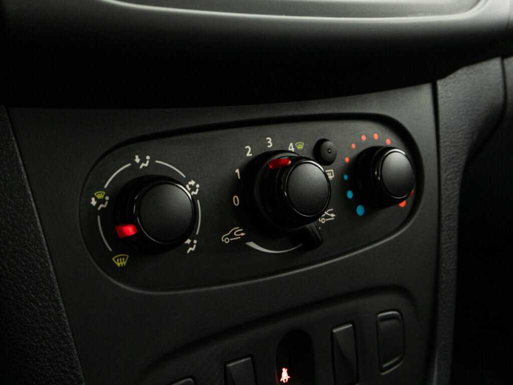 Renault Sandero 2016 года с пробегом. Фото: #14