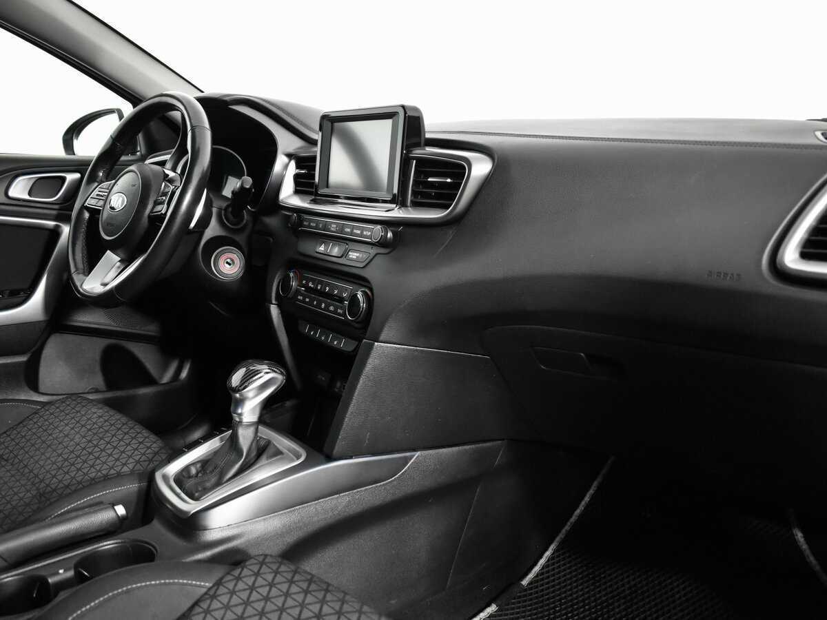Kia Ceed 2019 года с пробегом. Фото: #8
