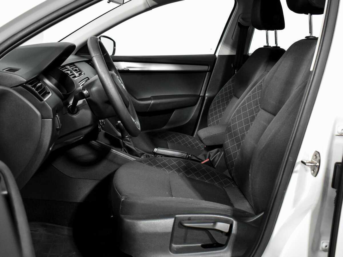 Skoda Octavia 2019 года с пробегом. Фото: #13