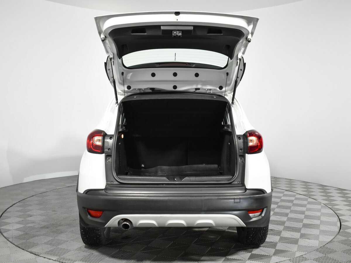 Renault Kaptur 2016 года с пробегом. Фото: #18