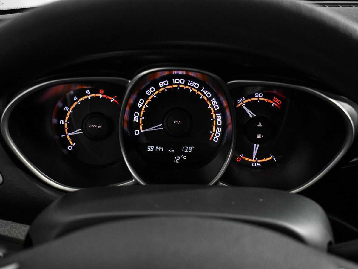 Lada (ВАЗ) Vesta 2019 года с пробегом. Фото: #17