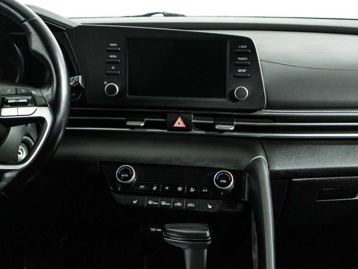 Hyundai Elantra 2021 года с пробегом. Фото: #13
