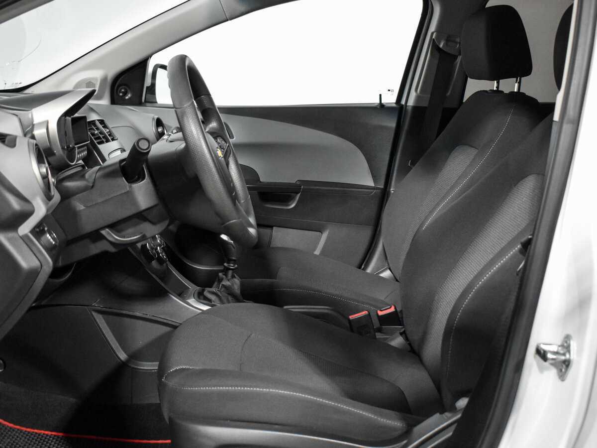 Chevrolet Aveo 2014 года с пробегом. Фото: #9