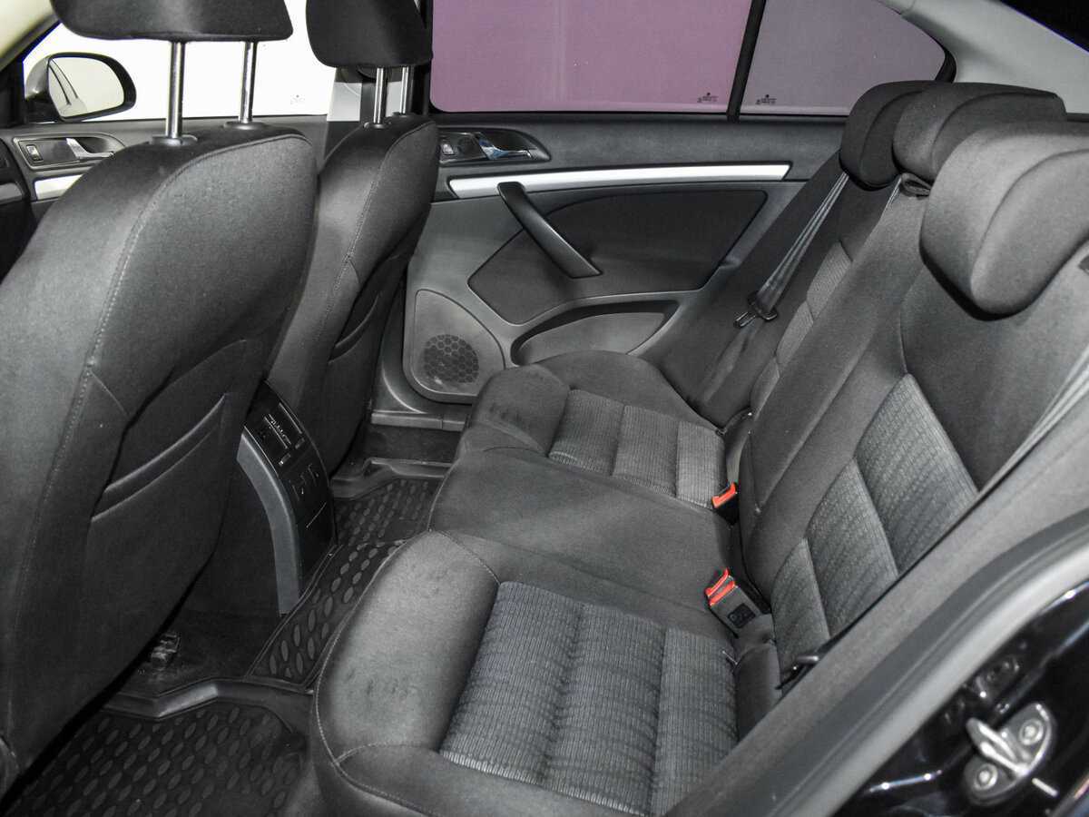 Skoda Octavia 2012 года с пробегом. Фото: #11