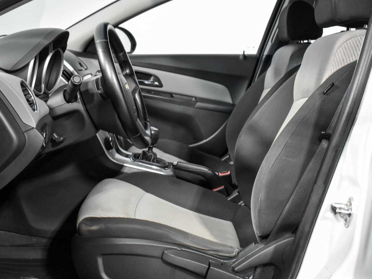Chevrolet Cruze 2014 года с пробегом. Фото: #9