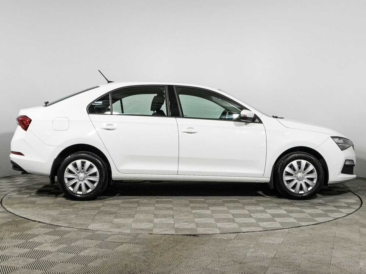 Skoda Rapid 2021 года с пробегом. Фото: #3
