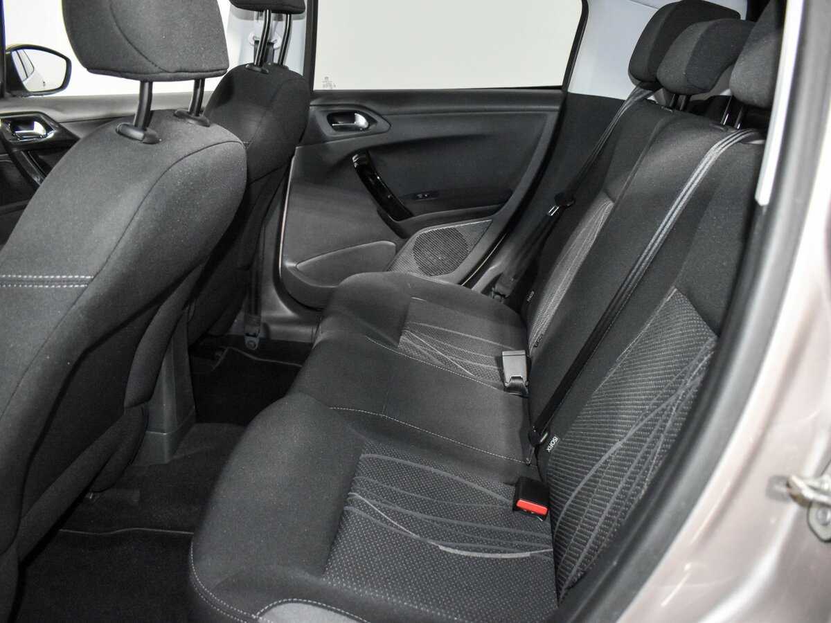 Peugeot 208 2014 года с пробегом. Фото: #10