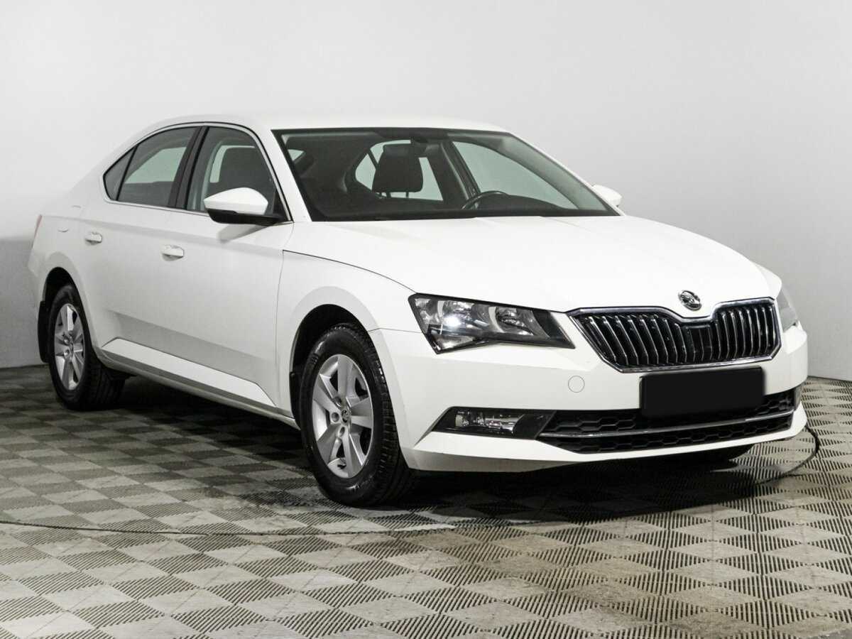 Skoda Superb 2016 года с пробегом. Фото: #2