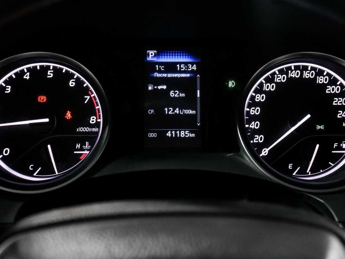 Toyota Camry 2021 года с пробегом. Фото: #7