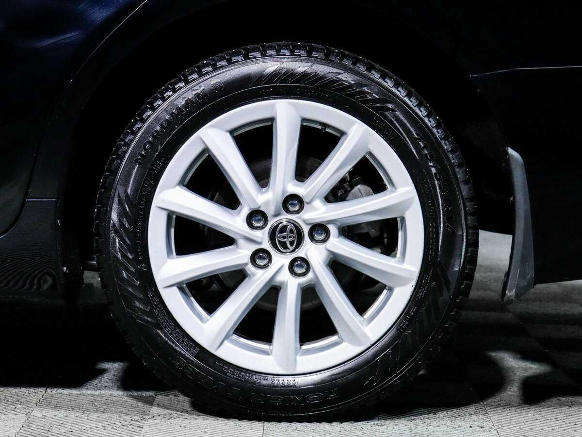 Toyota Camry 2021 года с пробегом. Фото: #11