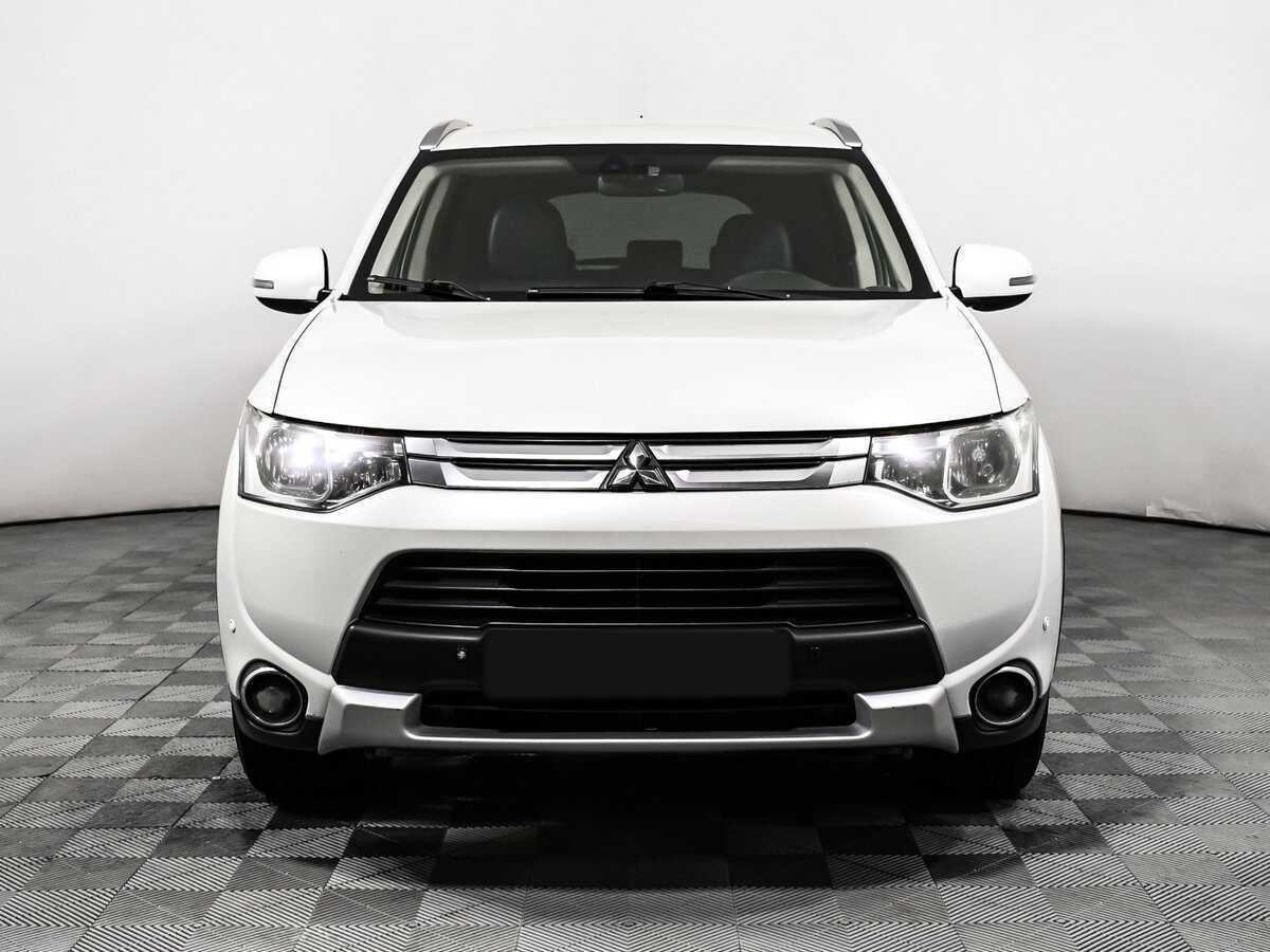 Mitsubishi Outlander 2015 года с пробегом. Фото: #1