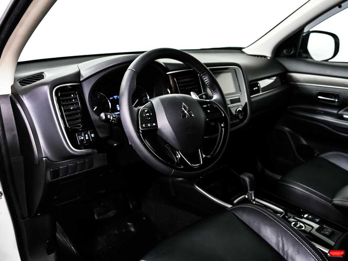 Mitsubishi Outlander 2019 года с пробегом. Фото: #11