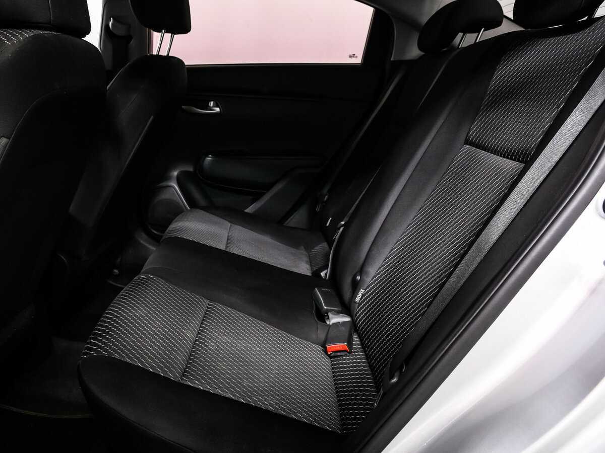 Kia Rio 2018 года с пробегом. Фото: #12