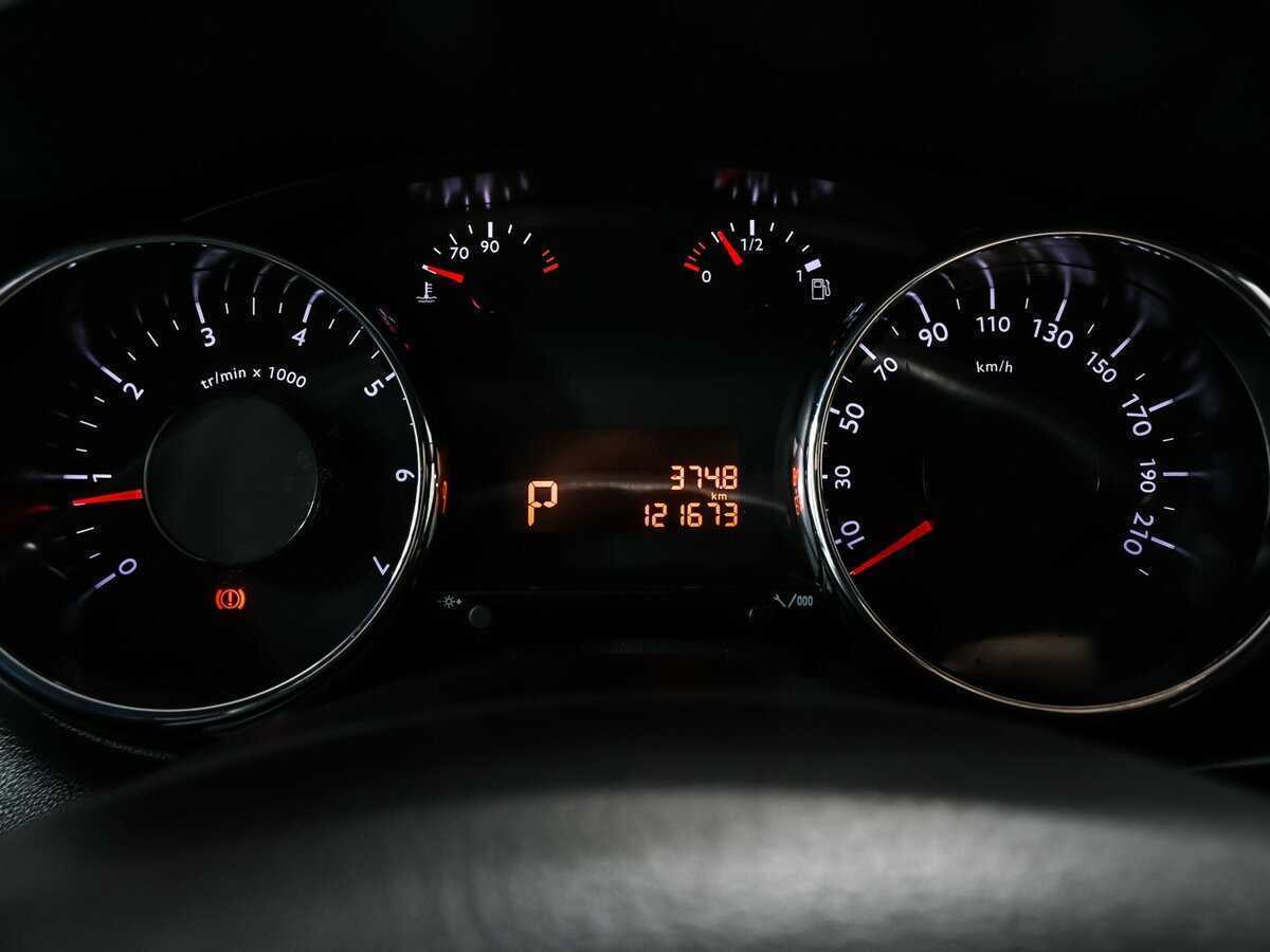 Peugeot 3008 2016 года с пробегом. Фото: #9