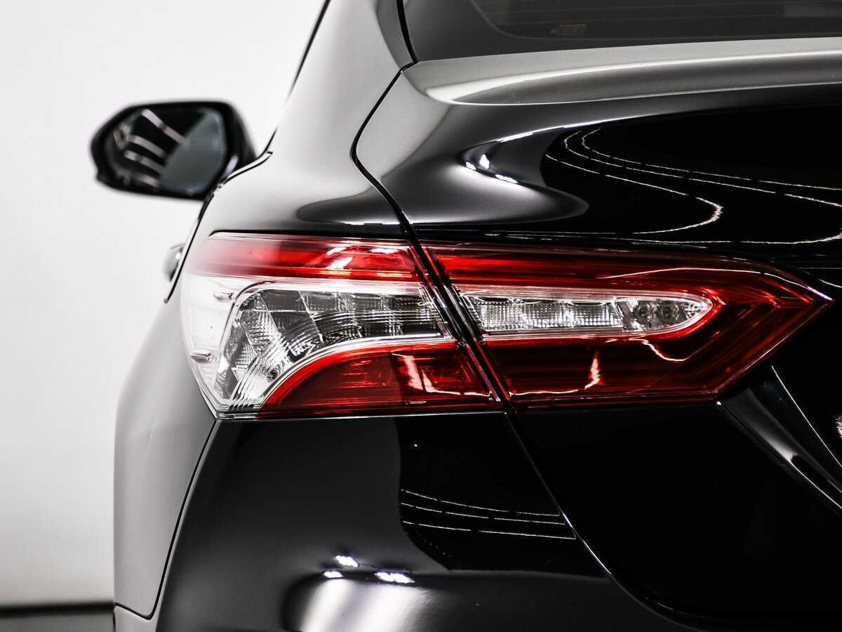 Toyota Camry 2019 года с пробегом. Фото: #14