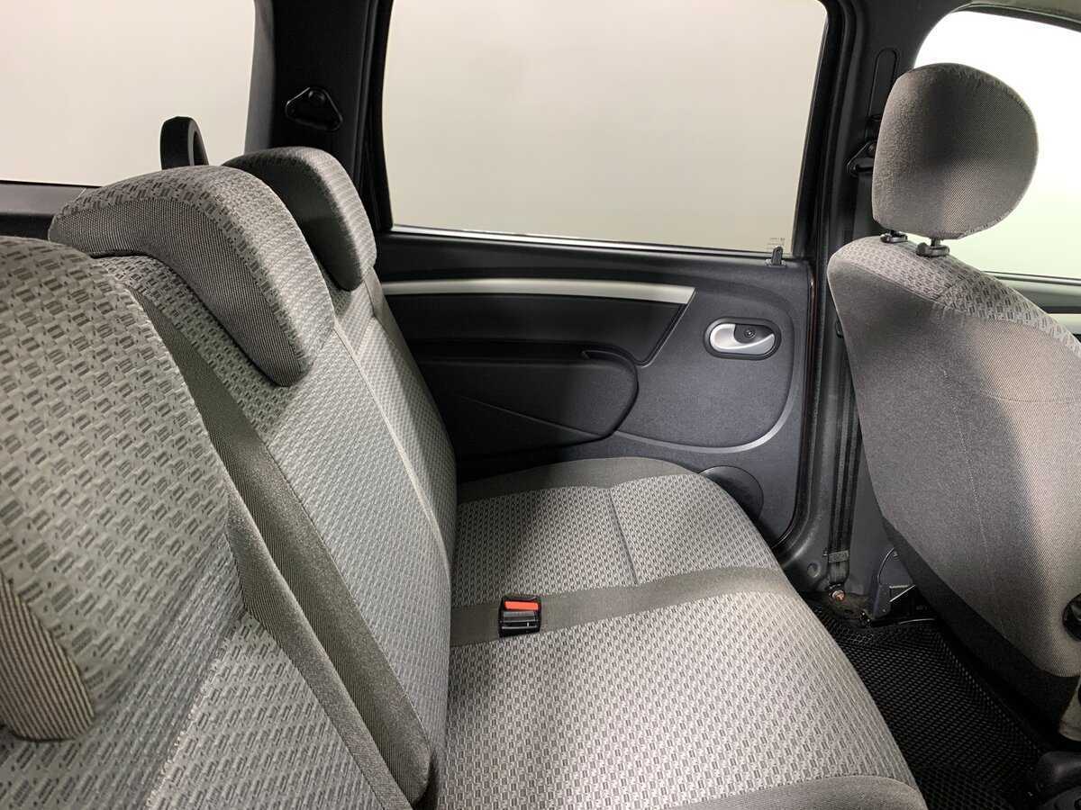 Lada (ВАЗ) Largus 2015 года с пробегом. Фото: #17