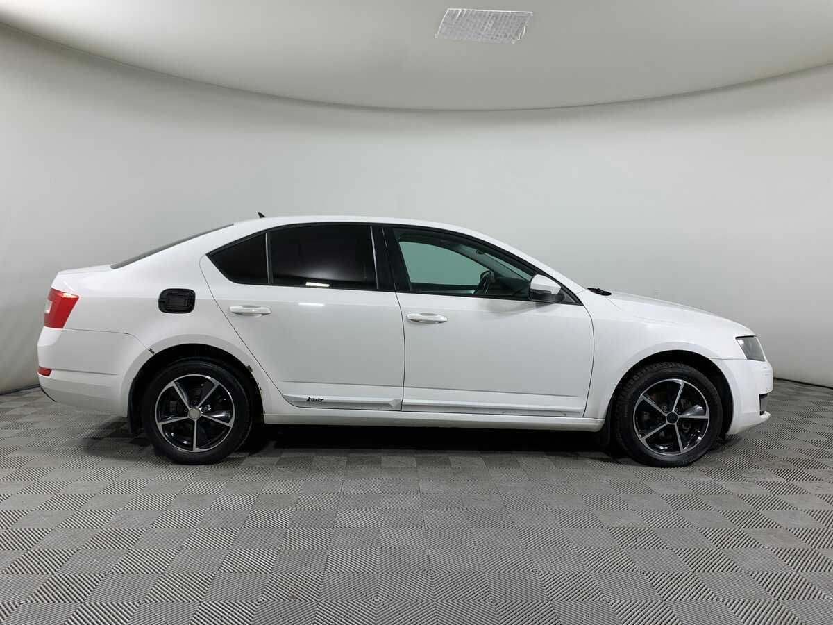 Skoda Octavia 2015 года с пробегом. Фото: #3