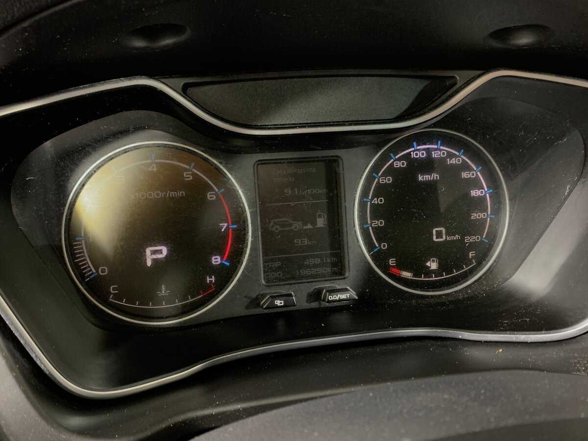 Geely Emgrand X7 2020 года с пробегом. Фото: #14