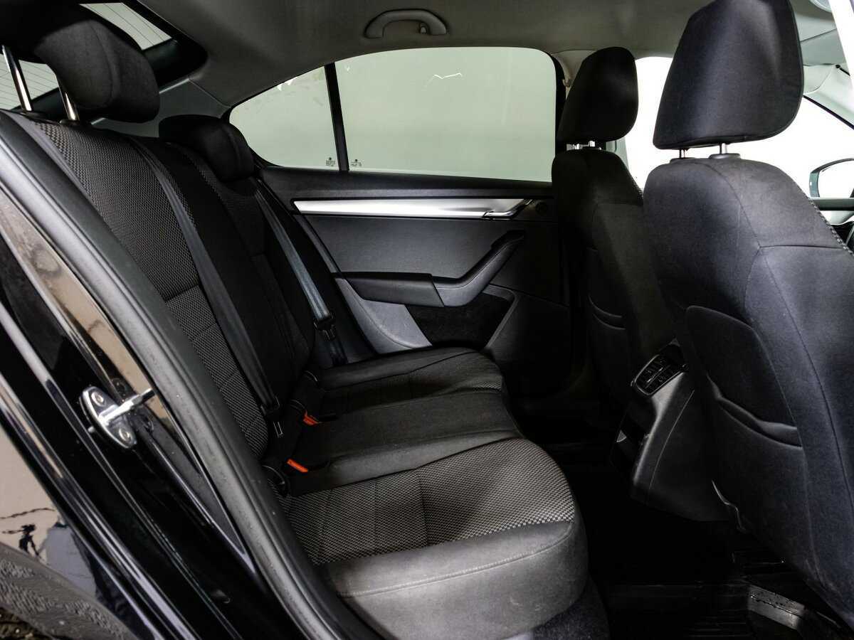 Skoda Octavia 2017 года с пробегом. Фото: #12
