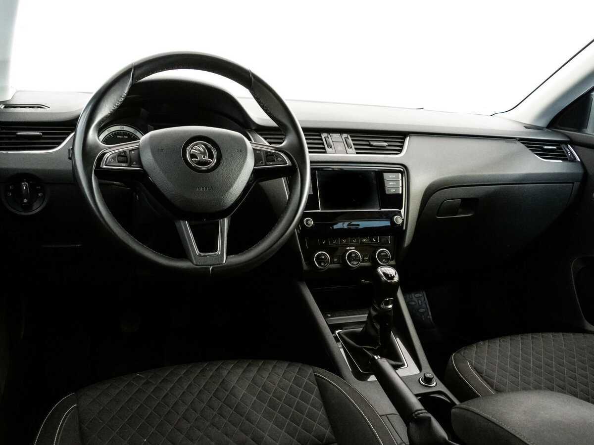 Skoda Octavia 2017 года с пробегом. Фото: #8