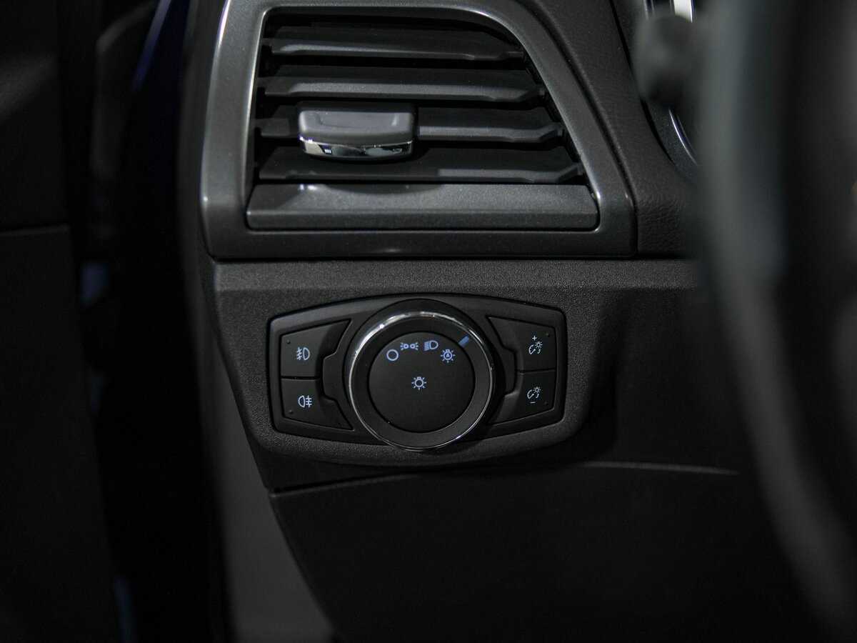 Ford Mondeo 2016 года с пробегом. Фото: #12