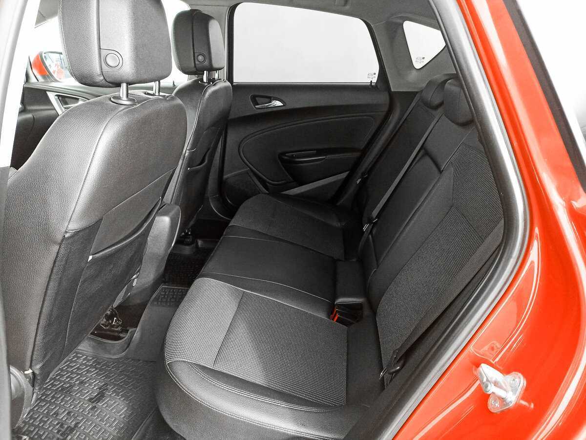 Opel Astra 2012 года с пробегом. Фото: #7