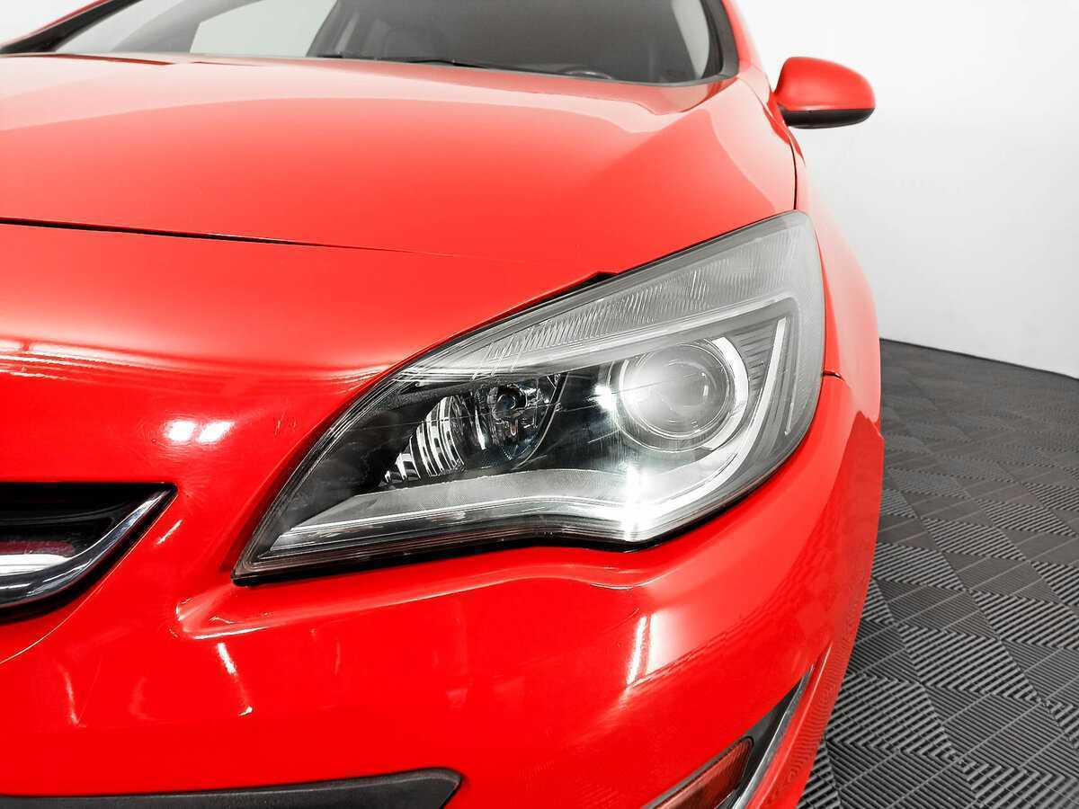 Opel Astra 2012 года с пробегом. Фото: #12