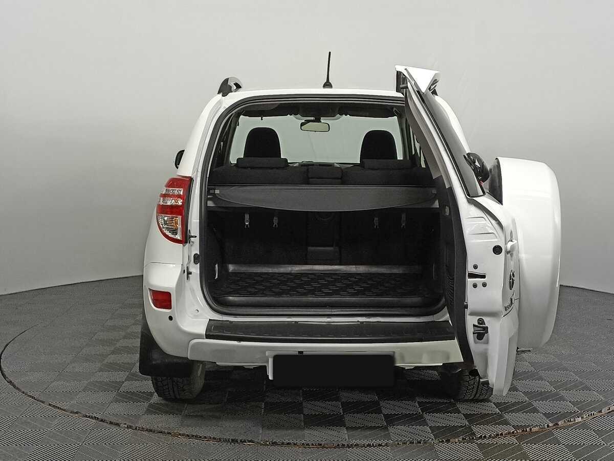 Toyota RAV4 2012 года с пробегом. Фото: #7