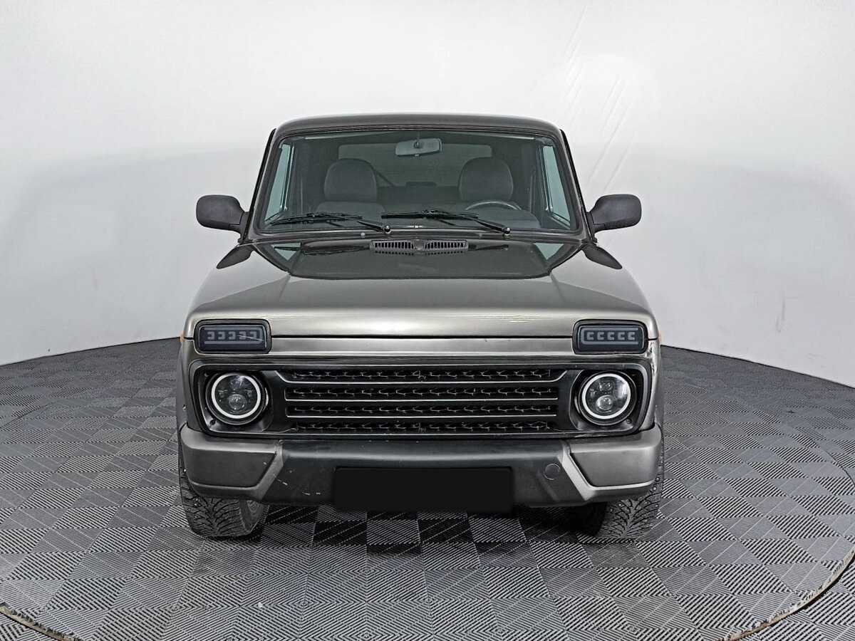 Lada (ВАЗ) 2121 (4x4) 2015 года с пробегом. Фото: #1