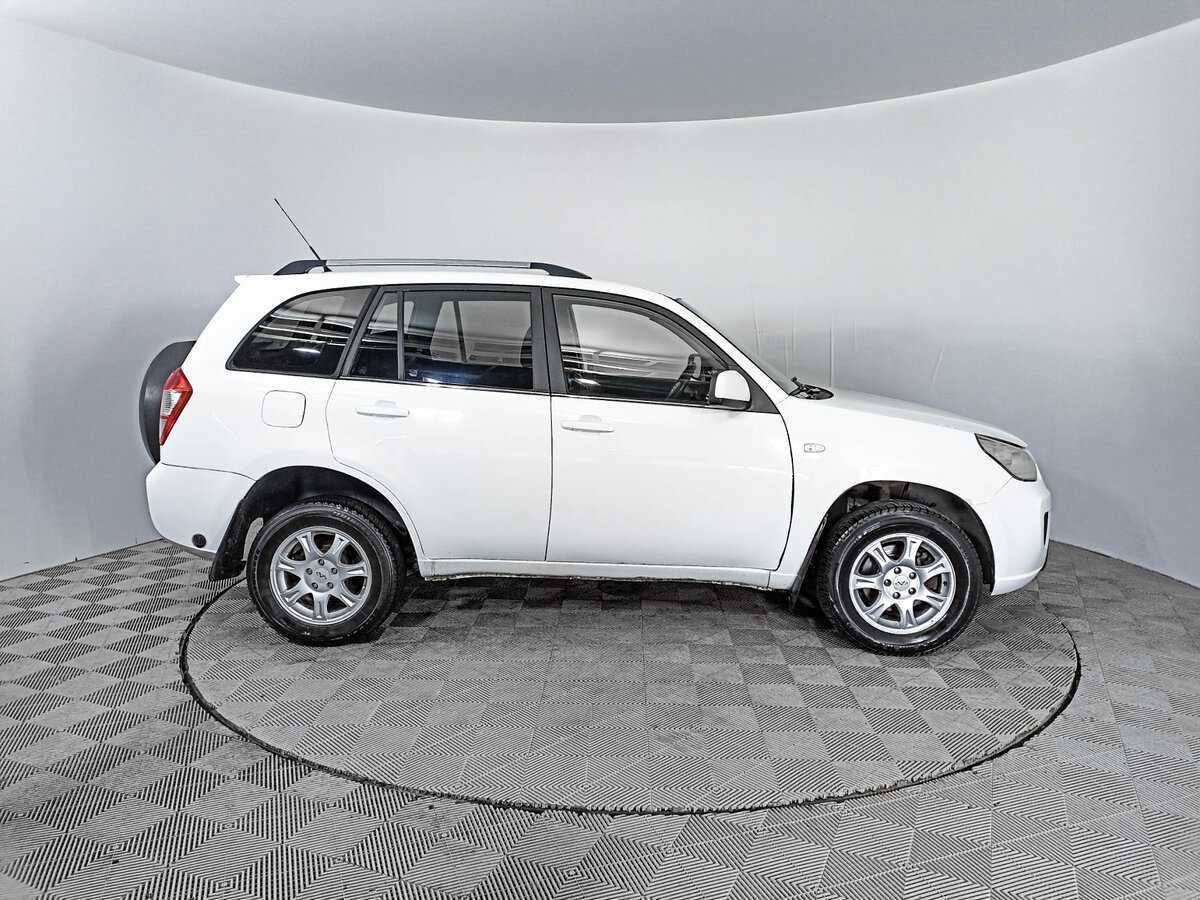 Chery Tiggo (T11) 2014 года с пробегом. Фото: #3