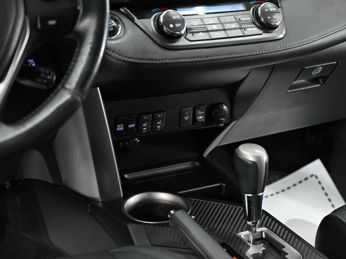 Toyota RAV4 2013 года с пробегом. Фото: #9