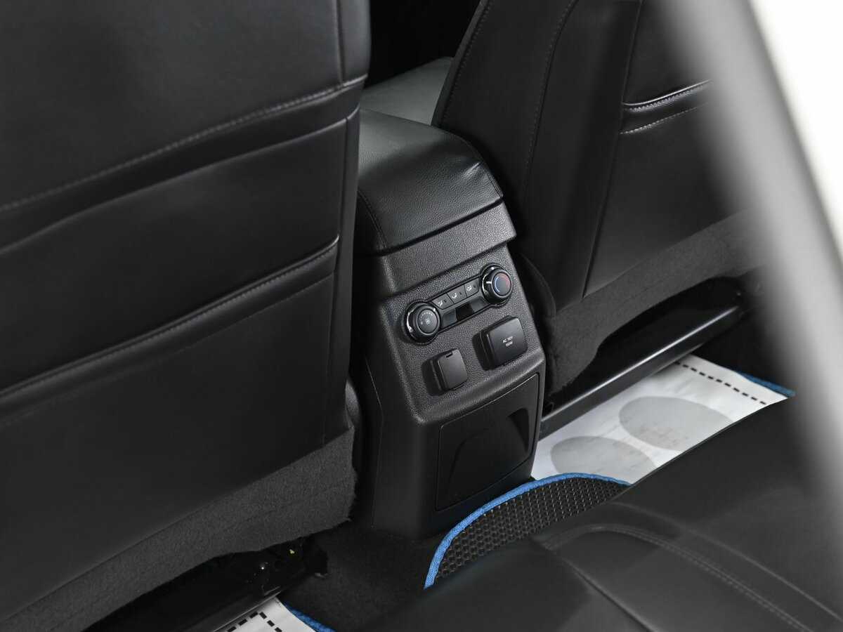 Ford Explorer 2012 года с пробегом. Фото: #14