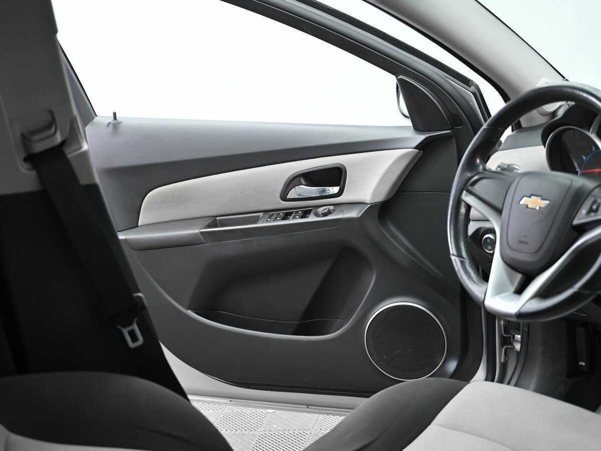 Chevrolet Cruze 2013 года с пробегом. Фото: #5