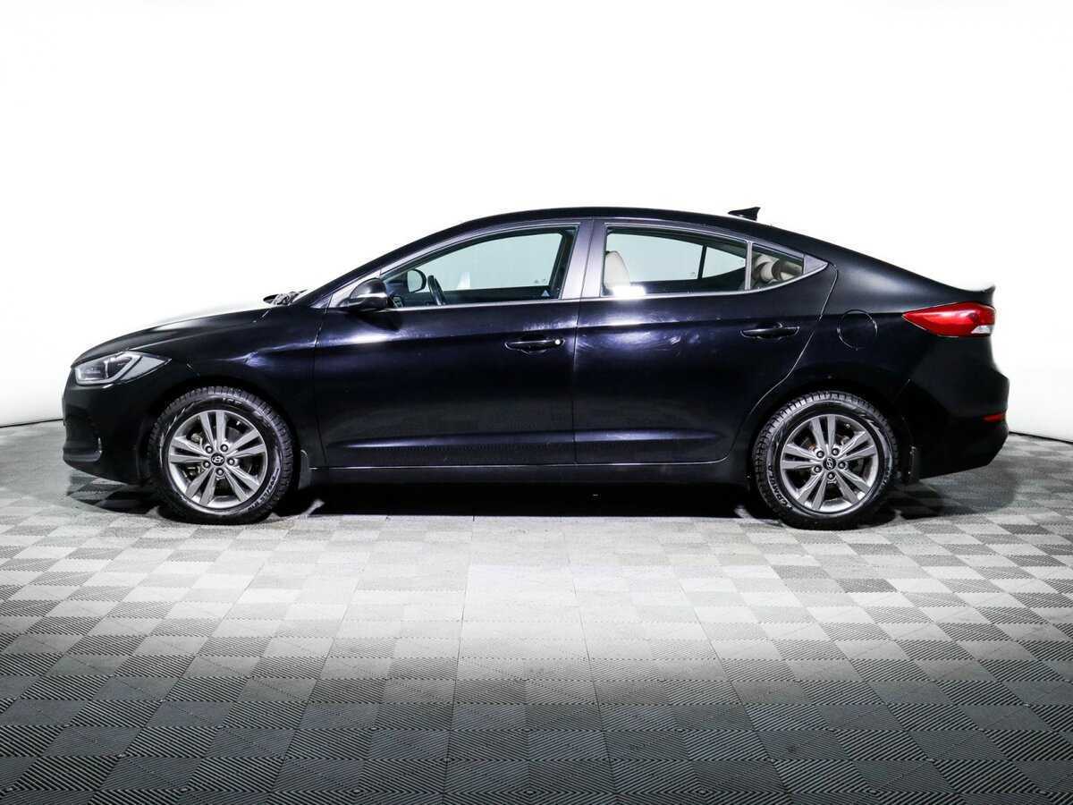 Hyundai Elantra 2018 года с пробегом. Фото: #4