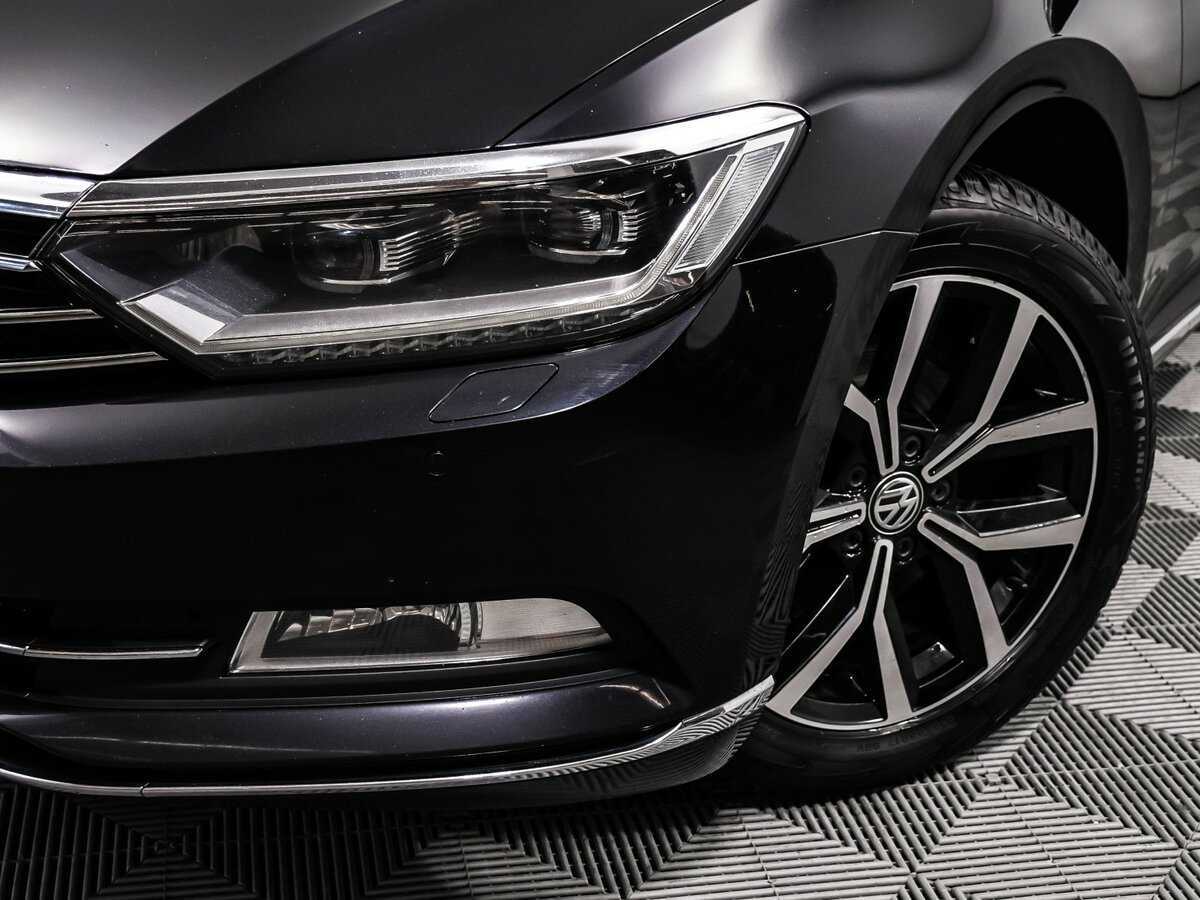 Volkswagen Passat 2018 года с пробегом. Фото: #13
