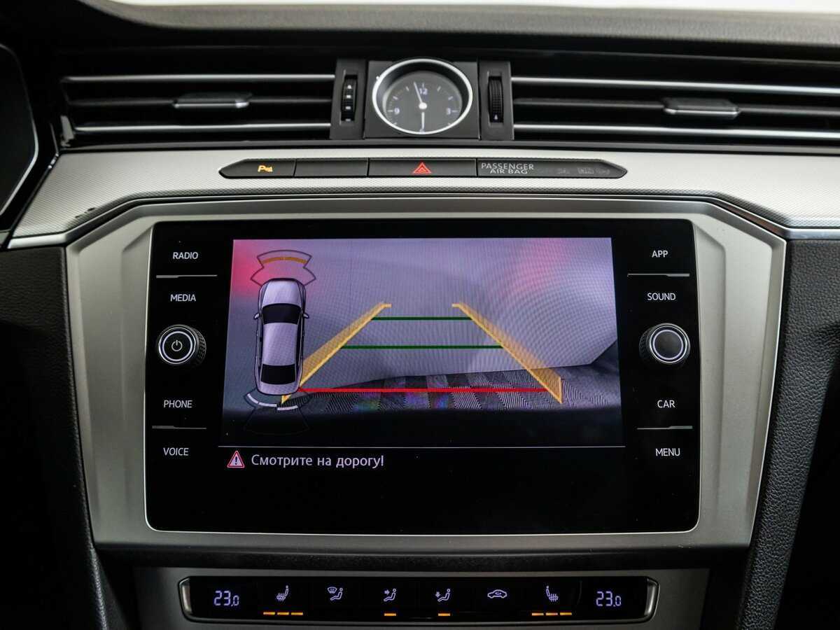 Volkswagen Passat 2018 года с пробегом. Фото: #10