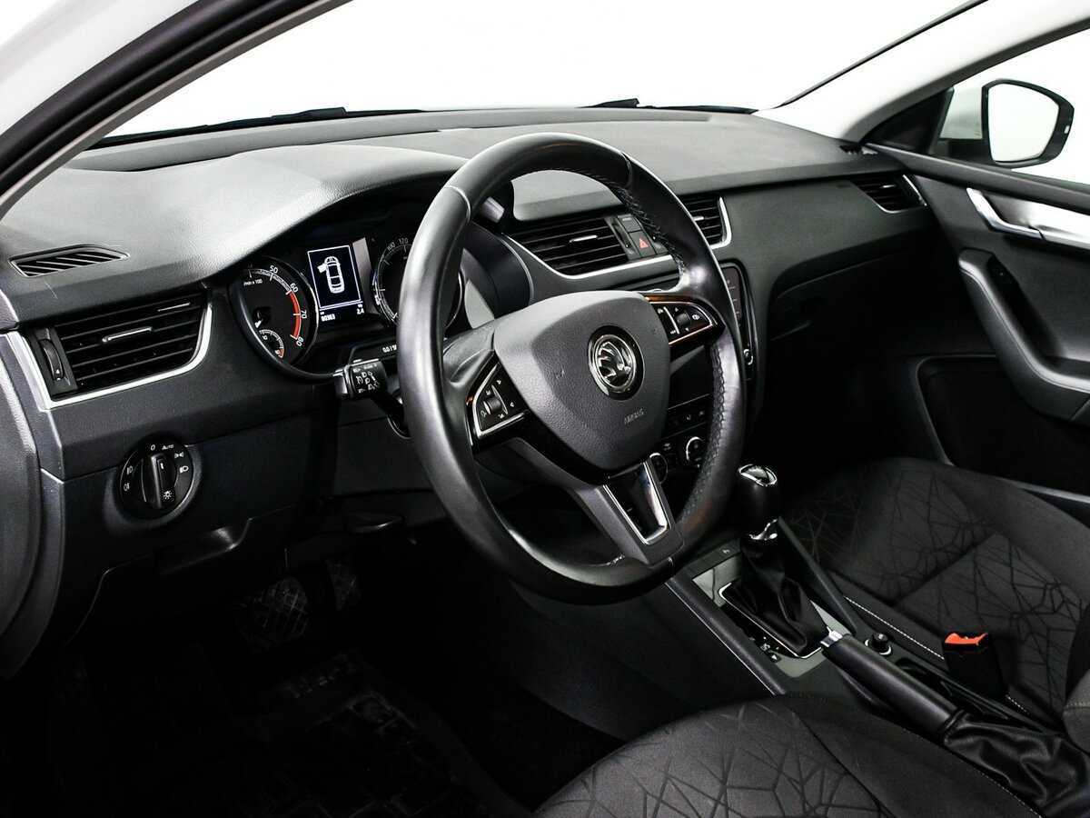 Skoda Octavia 2019 года с пробегом. Фото: #9