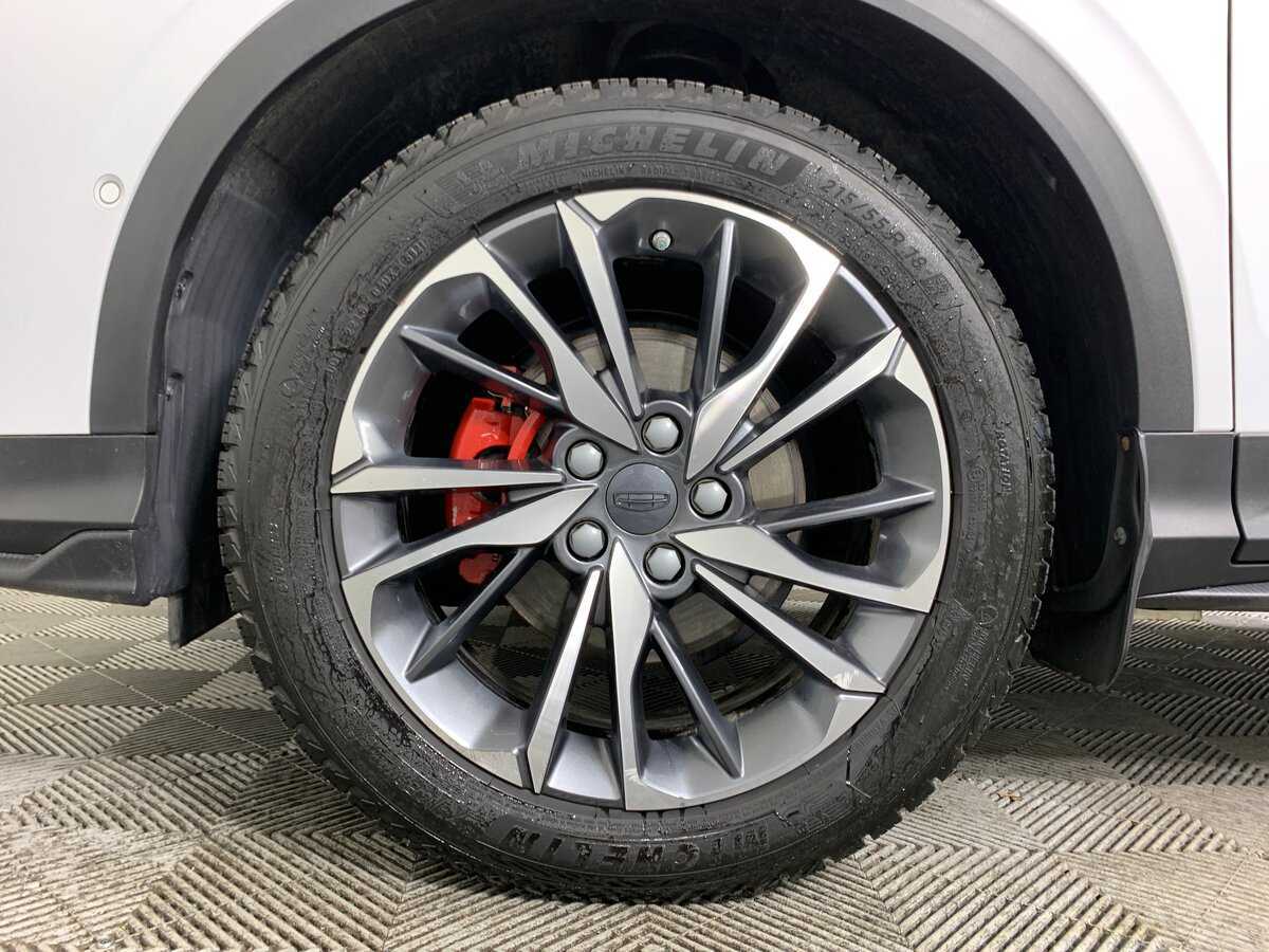 Geely Coolray 2023 года с пробегом. Фото: #9