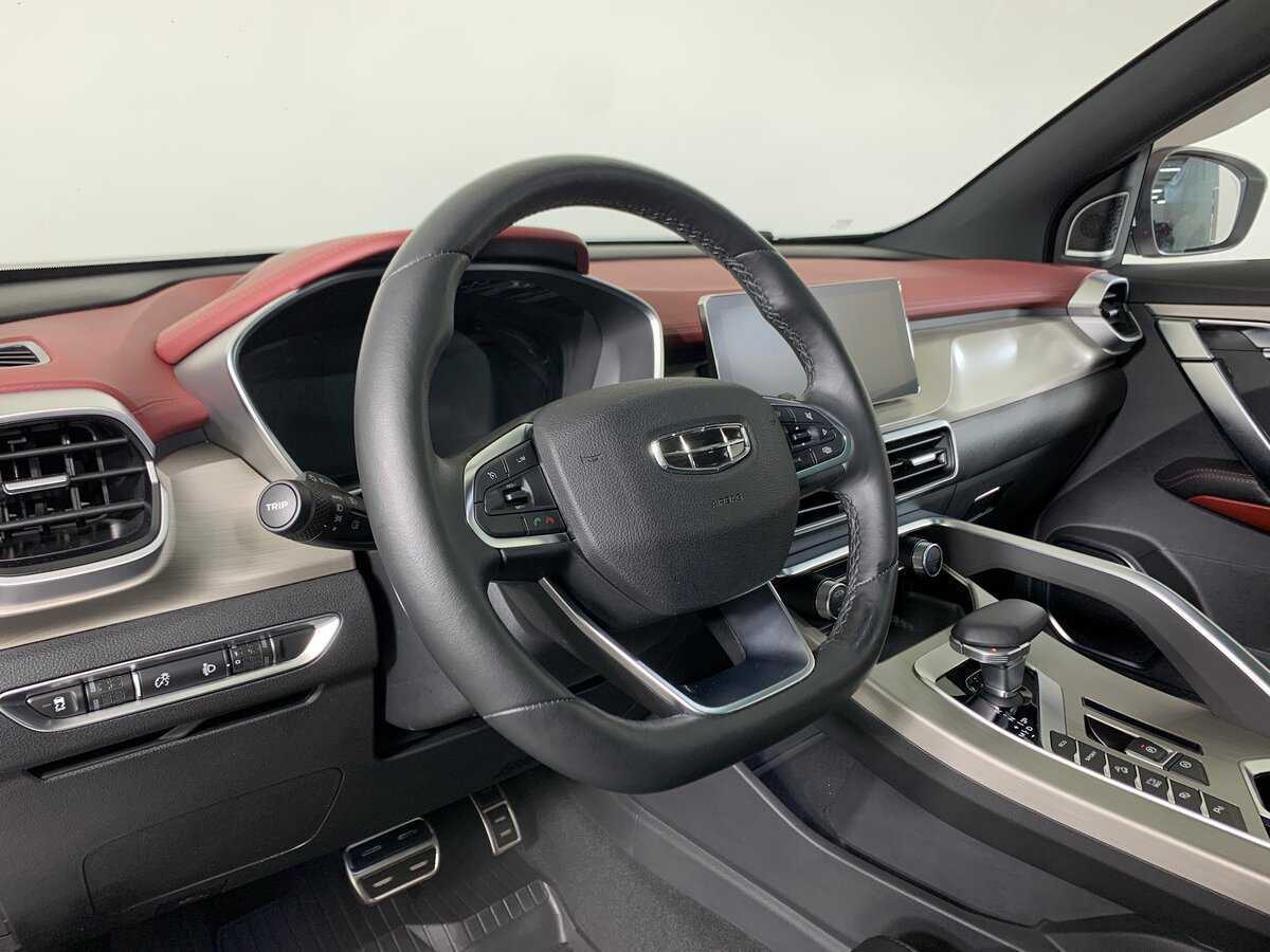 Geely Coolray 2023 года с пробегом. Фото: #11